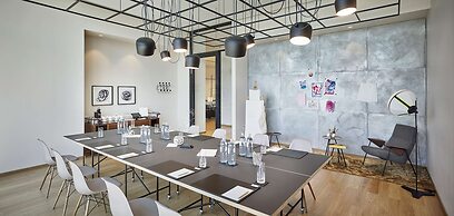 ANDAZ VIENNA AM BELVEDERE, BY HYATT