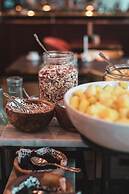 ANDAZ VIENNA AM BELVEDERE, BY HYATT