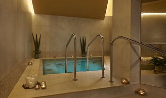 Párisi Udvar Hotel Budapest, part of Hyatt