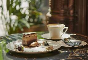 Párisi Udvar Hotel Budapest, part of Hyatt