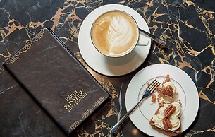 Párisi Udvar Hotel Budapest, part of Hyatt