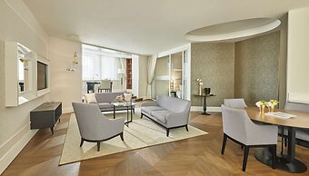 Párisi Udvar Hotel Budapest, part of Hyatt