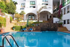 Aparthotel Esquinzo Y Monte Del Mar