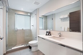 CH Luxury Condos & Studios On The Beach