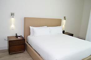 CH Luxury Condos & Studios On The Beach