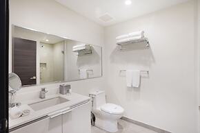 CH Luxury Condos & Studios On The Beach