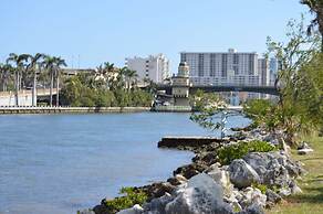 CH Luxury Condos & Studios On The Beach