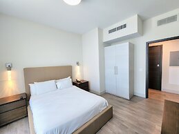 CH Luxury Condos & Studios On The Beach