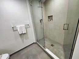 CH Luxury Condos & Studios On The Beach