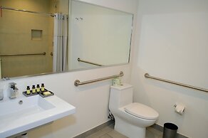 CH Luxury Condos & Studios On The Beach