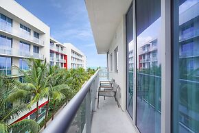 CH Luxury Condos & Studios On The Beach