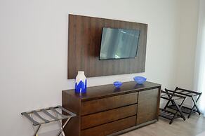 CH Luxury Condos & Studios On The Beach