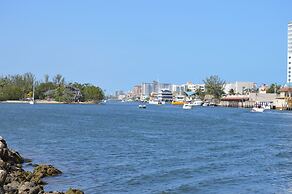 CH Luxury Condos & Studios On The Beach
