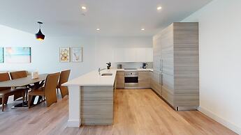 CH Luxury Condos & Studios On The Beach