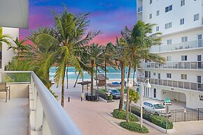 CH Luxury Condos & Studios On The Beach