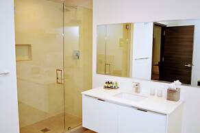 CH Luxury Condos & Studios On The Beach