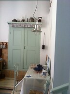 Persefonis view house