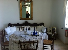 Persefonis view house