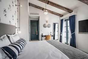 Zamarin Hotel