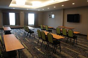 La Quinta Inn & Suites by Wyndham West Memphis