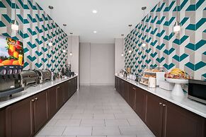 La Quinta Inn & Suites by Wyndham West Memphis