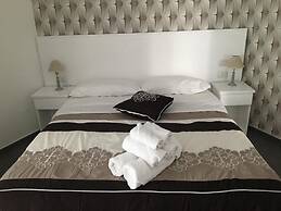 Alambrado Rooms & Suites