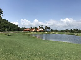 Marina Villas - Grand Isla Navidad