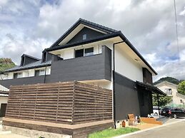 Ricco Mond Hills Apartment House 101