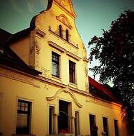 Hotel Pension Gutshaus Neu wendorf