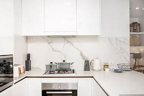 Airhome Southbank Riverside Tower