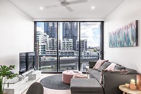 Airhome Southbank Riverside Tower