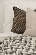 Airhome Southbank Riverside Tower