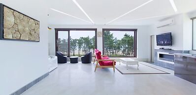 Pool Villa Linderburg