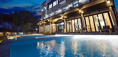 Pool Villa Linderburg