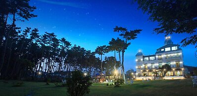 Pool Villa Linderburg