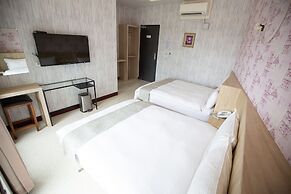 Jia-Jia Business Hotel