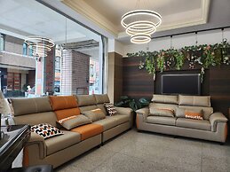 Jia-Jia Business Hotel