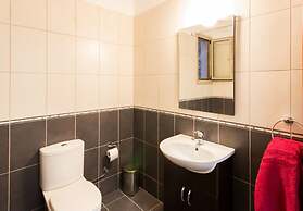 The Lemon Tree Lodge Rustic Village