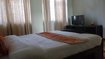 Yellow Durbar Apartment and Lounge