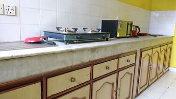 Yellow Durbar Apartment and Lounge