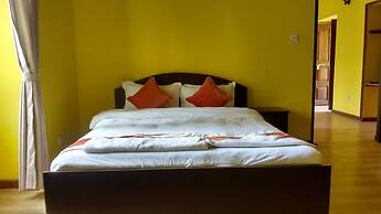 Yellow Durbar Apartment and Lounge