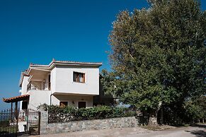 Traditional Luxury Villa Armonia