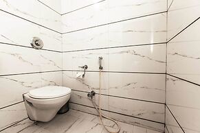 Hotel Subash International