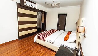 Hotel Subash International