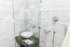 Hotel Subash International