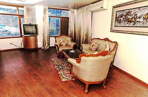 Hotel Subash International