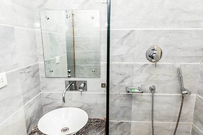 Hotel Subash International