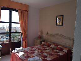 Apartamentos El Toro