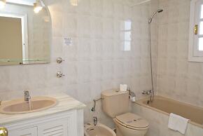 Apartamentos El Toro