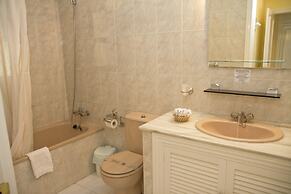 Apartamentos El Toro